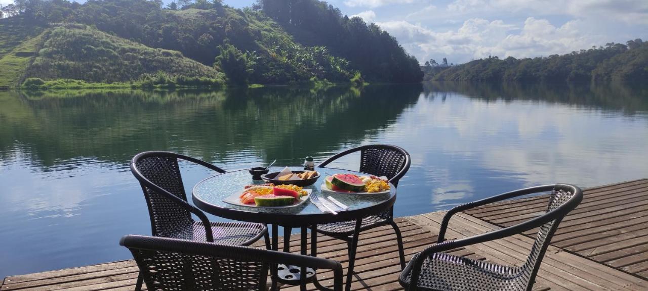 Hotel Celeste Glamping Guatapé Exterior foto